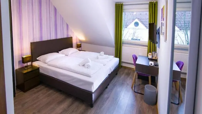 Hirsch Hotel 3*